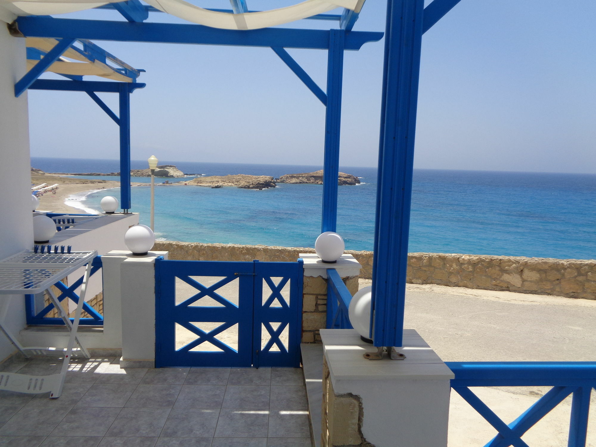 Blue And White Studios & Apartments Lefkos  Exterior photo